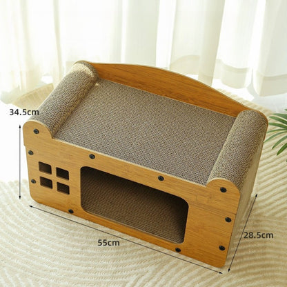 CASITA DE MADERA CON ESPACIO INTERIOR